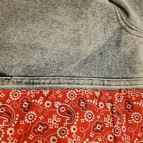 Jean Jacket Classic with Bandana Patch - Picture 15 of 15